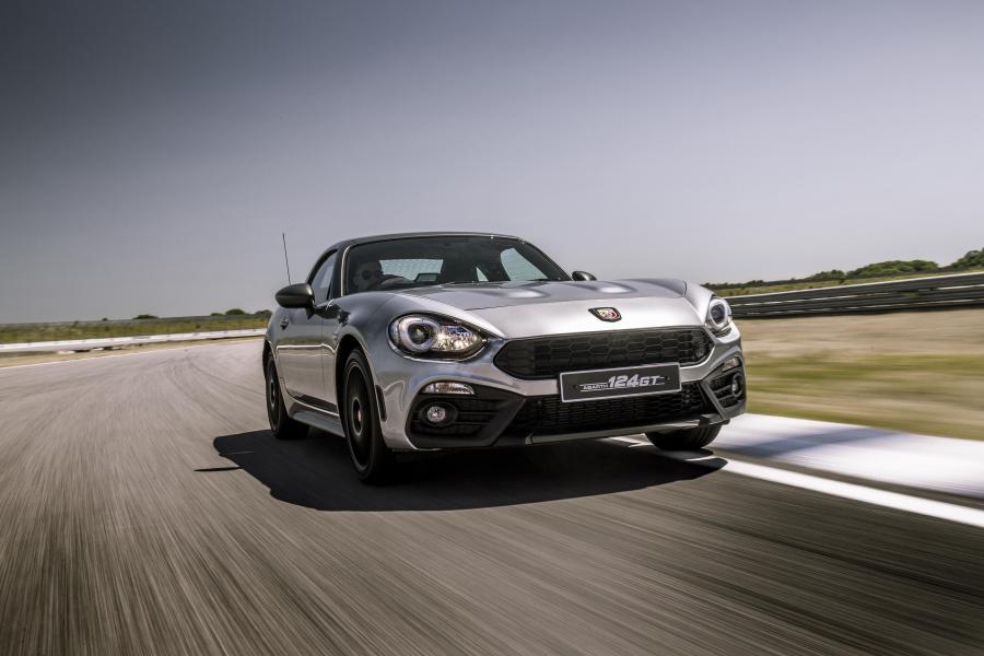  Abarth 124 GT (348) 2018 года  (UK) (фото 20 из 40)